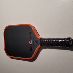 Gruvn RAW-16H pickleball paddle